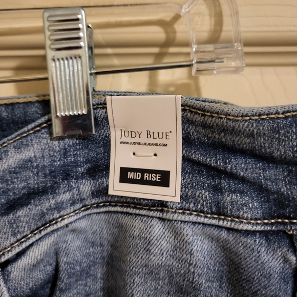 Judy Blue Straight Leg Jeans in Classic Blue - Picture 5 of 5